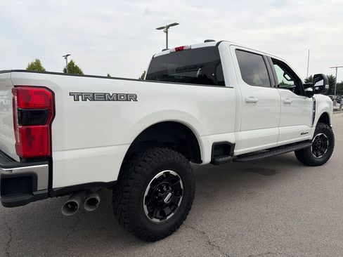 Used 2026 Ford F250 Lariat w/ Tremor Off-Road Package AWD/4WD image 8