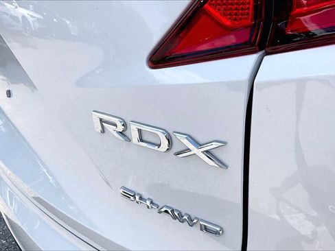 Used 2025 Acura RDX SH-AWD image 10