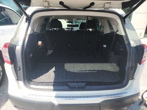 Used 2022 Subaru Ascent Premium w/ Convenience Package AWD/4WD image 6