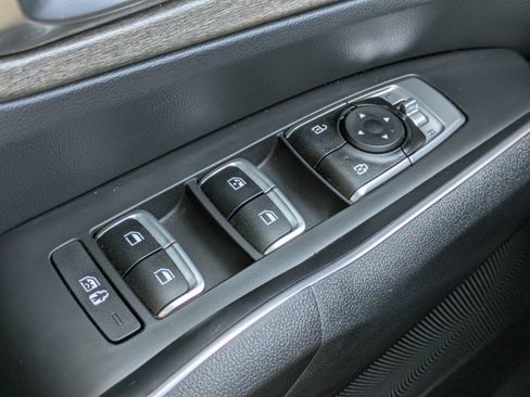 Certified 2023 Kia Sorento S w/ Panoramic Sunroof Package AWD/4WD image 19