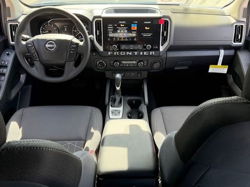 New 2026 Nissan Frontier SV w/ All-Weather Content Package AWD/4WD image 22