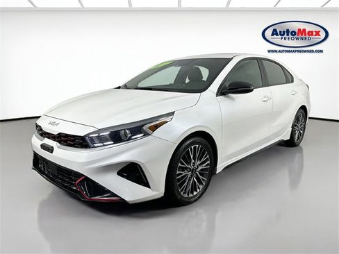 Used 2023 Kia Forte GT-Line w/ GT-Line Premium Package image 5