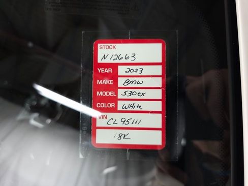 Used 2023 BMW 530e xDrive w/ Premium Package image 36