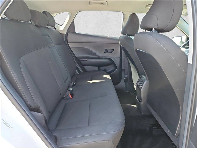 Used 2025 Hyundai Kona SEL FWD image 19