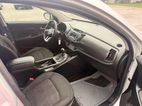 Used 2013 Kia Sportage LX AWD/4WD image 10