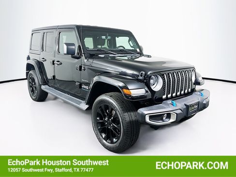 Used 2023 Jeep Wrangler Unlimited Sahara w/ Cold Weather Group AWD/4WD image 1