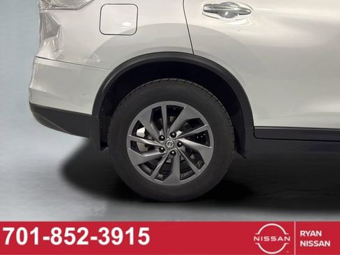 Certified 2016 Nissan Rogue SL w/ SL Premium Package image 21