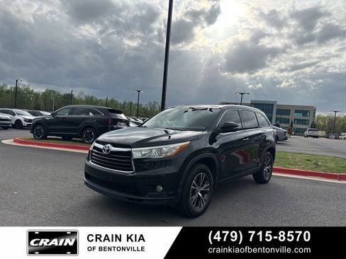 Used 2016 Toyota Highlander XLE image 15