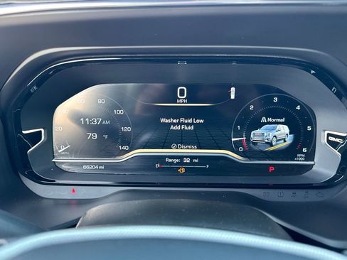 Used 2023 GMC Yukon XL Denali image 29