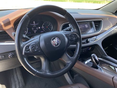 Used 2020 Buick Enclave Avenir w/ Avenir Technology Package AWD/4WD image 19