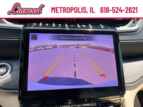 Used 2025 Jeep Grand Cherokee Limited AWD/4WD image 30