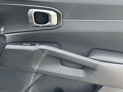 Certified 2026 Kia Sorento LX FWD image 14