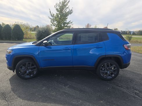 New 2026 Jeep Compass Limited AWD/4WD image 13
