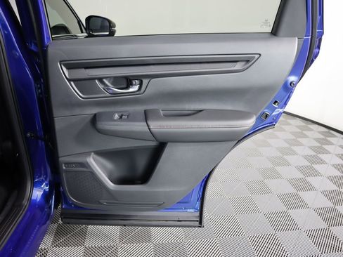 Certified 2025 Honda CR-V Sport image 27