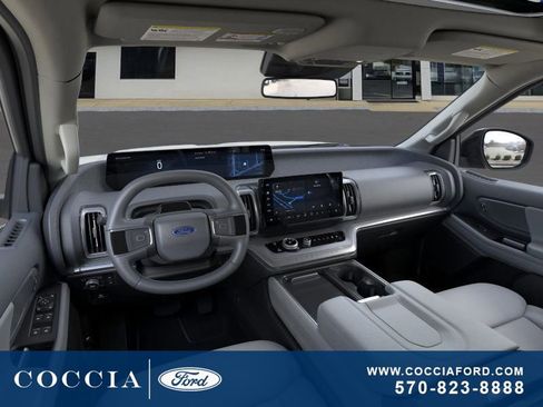 New 2026 Ford Expedition Max Active image 9