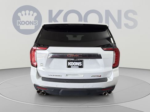 Used 2023 GMC Yukon XL AT4 w/ AT4 Premium Plus Package AWD/4WD image 5