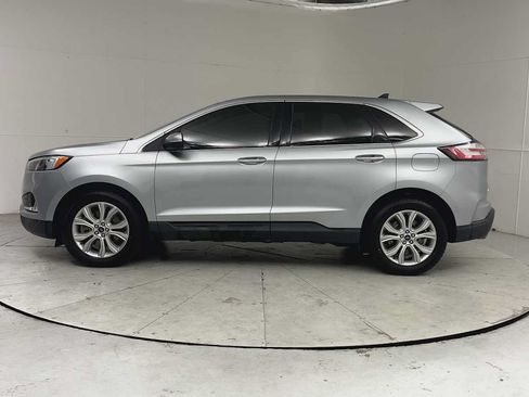 Used 2022 Ford Edge Titanium AWD/4WD image 5