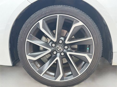 Used 2022 Toyota Corolla SE w/ Carpet Mat Package (TMS) image 28