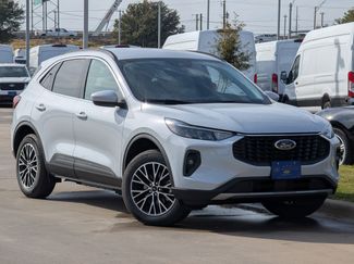 New 2026 Ford Escape PHEV video 1