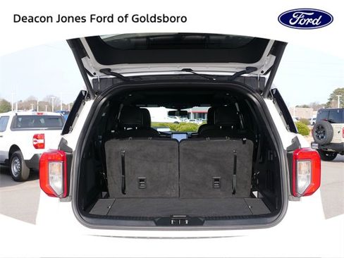 Used 2023 Ford Explorer ST-Line w/ Class IV Trailer Tow Package image 14