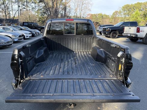 Used 2015 Toyota Tacoma 4x4 Access Cab image 13
