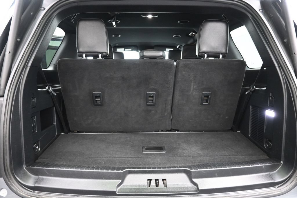 Used 2020 Ford Expedition XLT w/ Equipment Group 202A RWD image 9