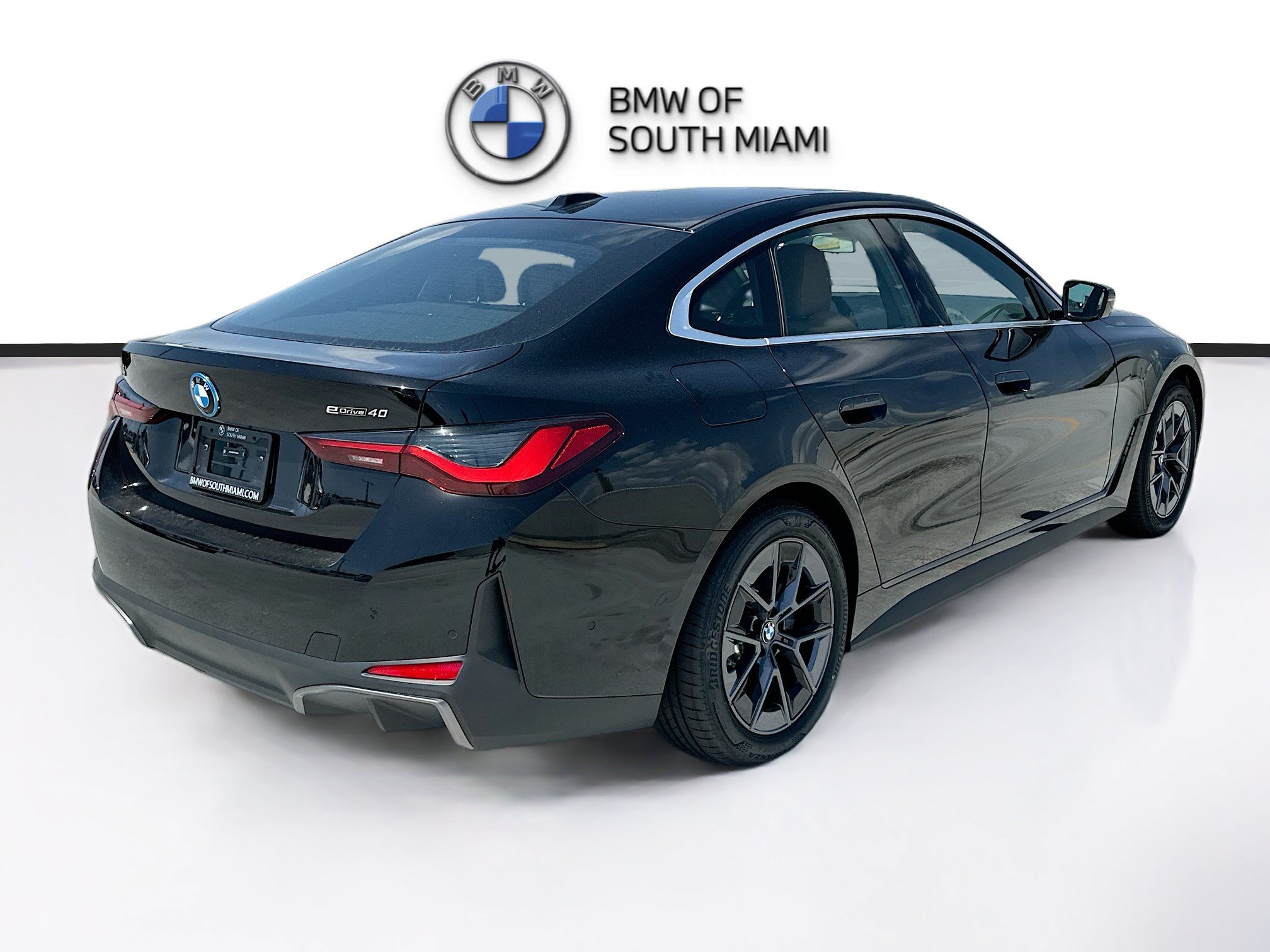 Certified 2025 BMW i4 eDrive40 w/ Parking Assistance Package RWD image 7
