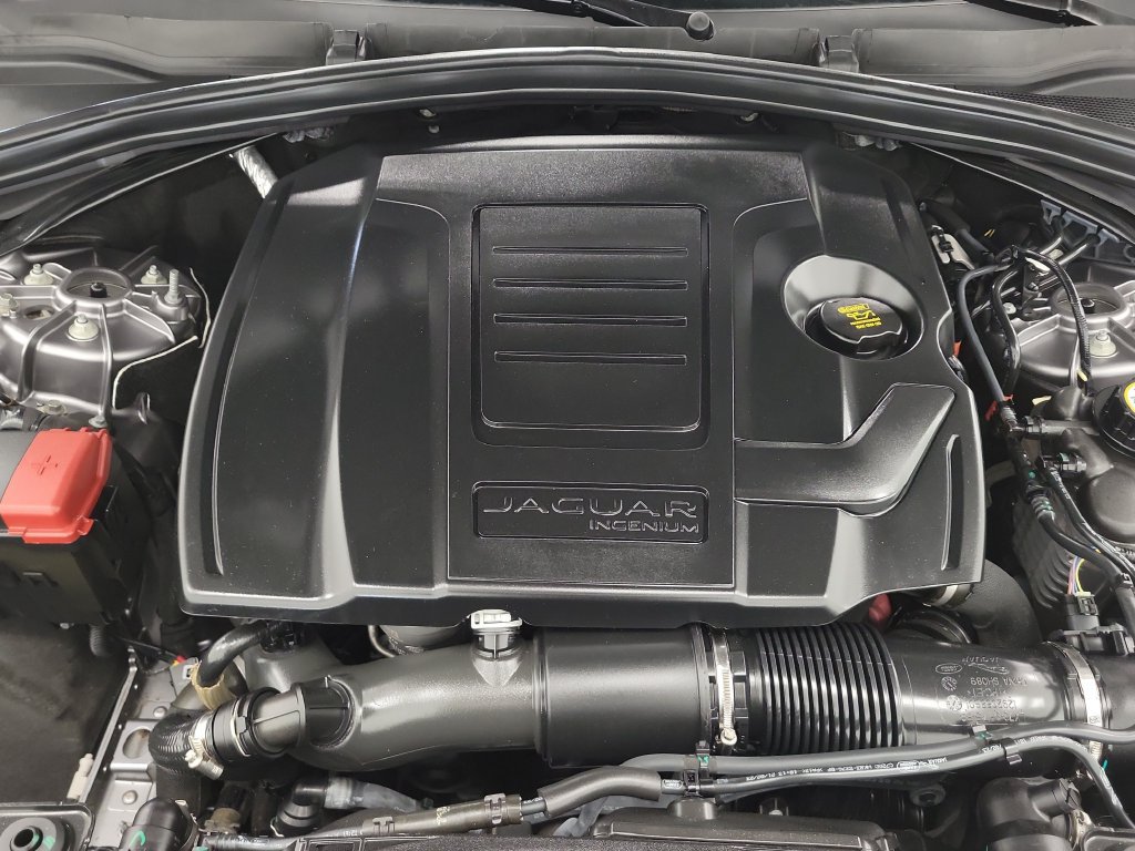Used 2024 Jaguar F-PACE R-Dynamic S AWD/4WD image 9