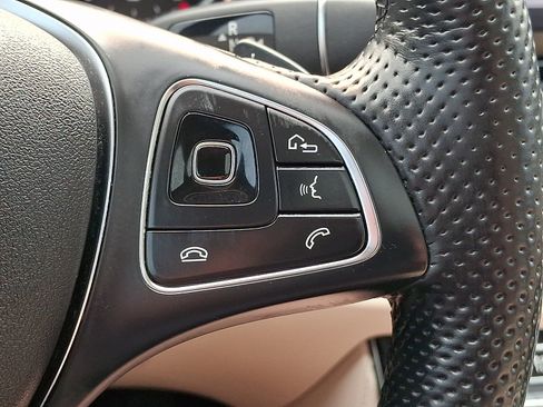 Used 2017 Mercedes-Benz E 300 4MATIC image 24