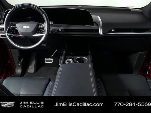 Certified 2026 Cadillac Vistiq Sport image 18