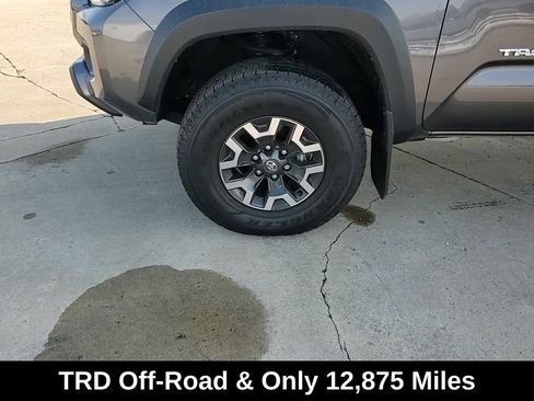Used 2021 Toyota Tacoma TRD Off-Road image 9