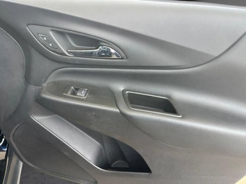 Used 2024 Chevrolet Equinox LT FWD image 20
