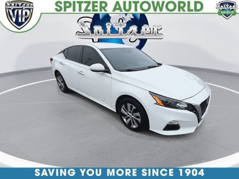 Used 2022 Nissan Altima 2.5 S FWD image 2