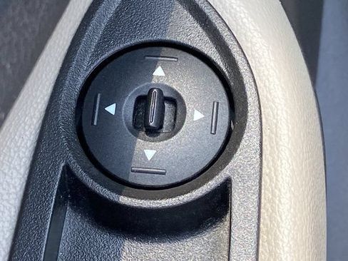 Used 2019 Ford Escape SEL AWD/4WD image 17