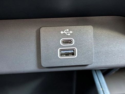New 2025 Ford Maverick Lobo AWD/4WD image 15