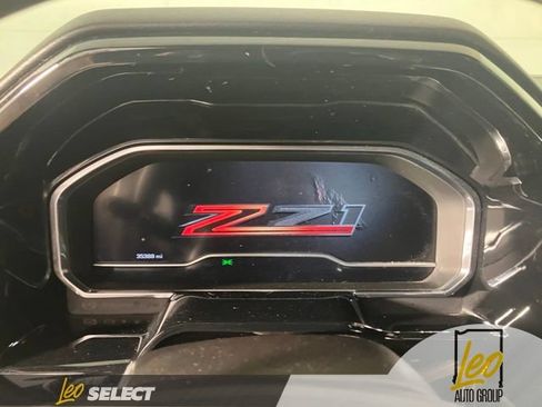 Used 2023 Chevrolet Silverado 1500 RST w/ Convenience Package II AWD/4WD image 14