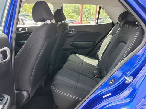 Used 2020 Hyundai Venue SEL image 7