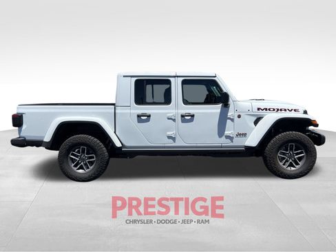 Used 2026 Jeep Gladiator Mojave w/ Safety Group AWD/4WD image 6