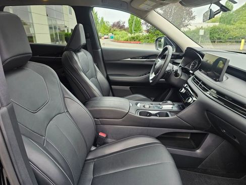 Used 2025 INFINITI QX60 Pure AWD/4WD image 11