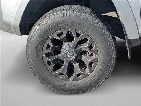 Used 2015 Toyota 4Runner SR5 image 9