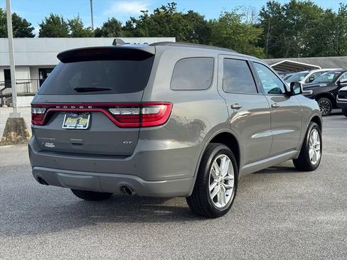 Used 2024 Dodge Durango GT AWD/4WD image 3