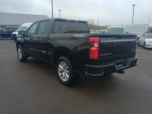 Used 2023 Chevrolet Silverado 1500 Custom AWD/4WD image 5