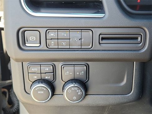 Used 2023 Chevrolet Tahoe RST w/ Luxury Package image 17