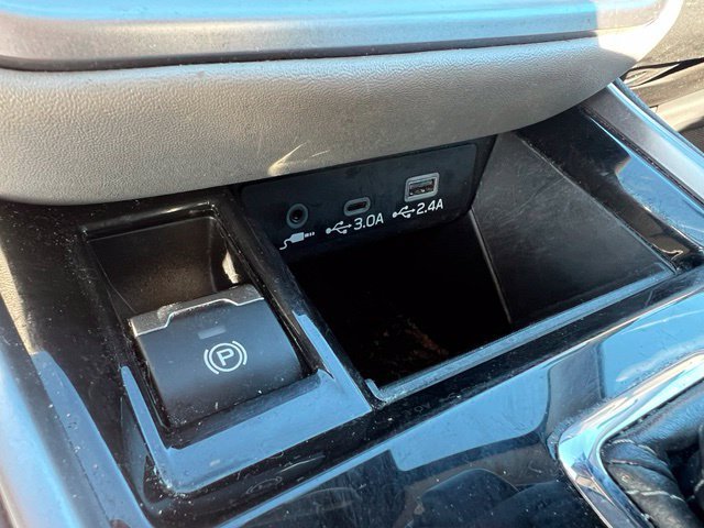 Used 2024 Subaru Outback Premium AWD/4WD image 21