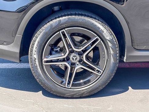 Used 2022 Mercedes-Benz GLC 300 4MATIC image 10