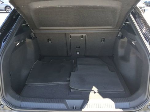 Certified 2023 Volkswagen ID.4 Pro S Plus image 9