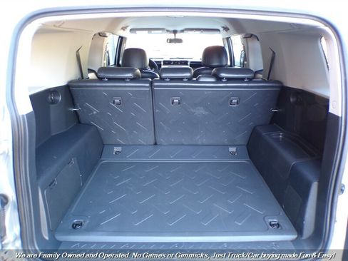 Used 2007 Toyota FJ Cruiser 4WD image 9