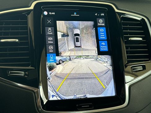 Certified 2024 Volvo XC90 T8 Ultimate w/ Lounge Package AWD/4WD image 26