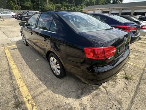 Used 2013 Volkswagen Jetta SE FWD image 6