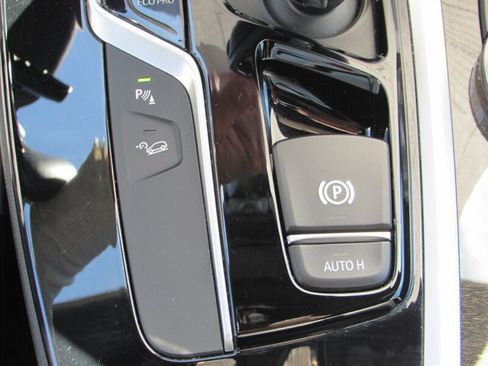 Used 2019 BMW X3 xDrive30i w/ Driving Assistance Package AWD/4WD image 23